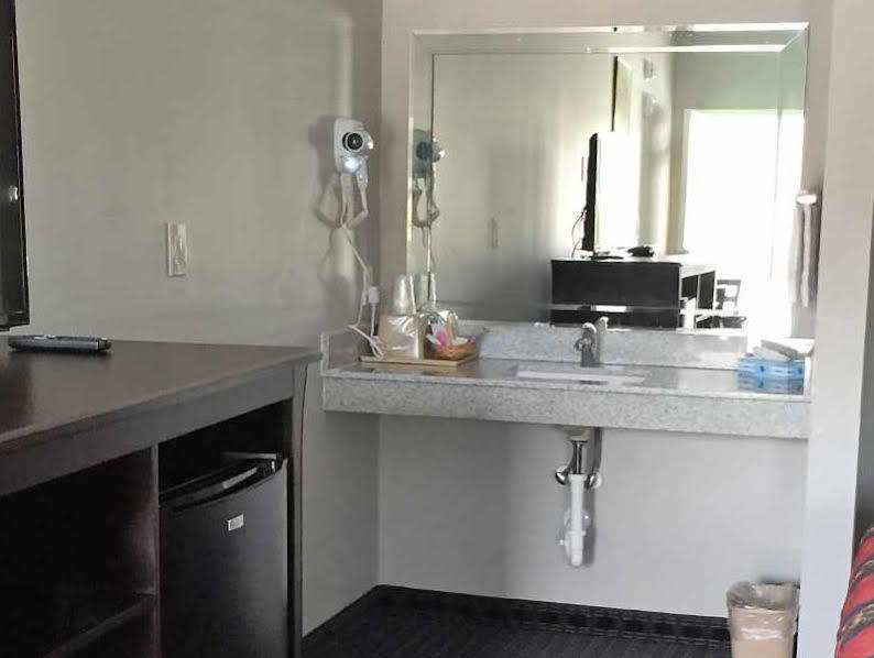 Classic Inn & Suites Humble Buitenkant foto